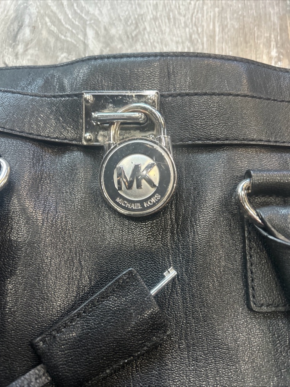 Michael Kors Black Leather Shoulder Bag with Silver-Tone Hardware - Picture 2 of 6